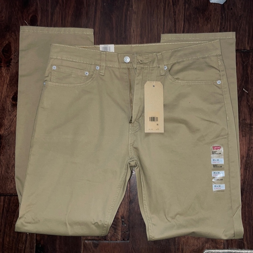NWT Levi 505 Size 35x32 | Khaki Jeans
